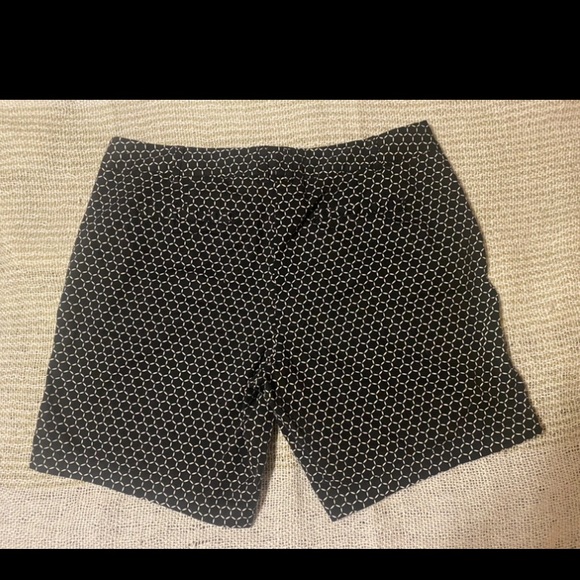 LAND AND SEA BLACK AND WHITE SHORTS. - Picture 2 of 2